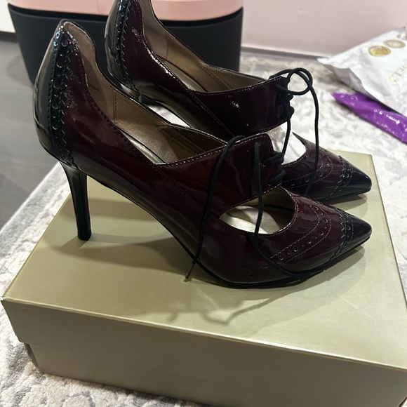 Levity Wine & Black Stiletto Heels (Jessie) - Picture 3 of 11